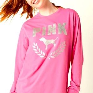 Vs Pink Everyday. Lounge campus tee in pink with silver glitter